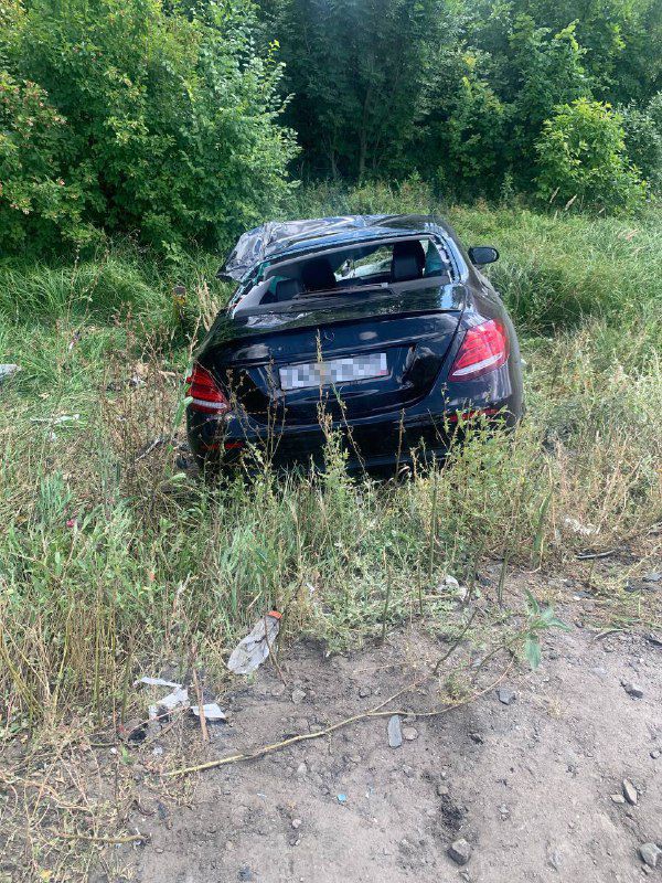 Утром 14 августа в Грибановском районе Воронежской области произошло страшное дорожно-транспортное происшествие, унёсшее жизни трёх человек. Столкновение произошло на 607-м километре автодороги Р-22 "Каспий" примерно в 07:15 утра.