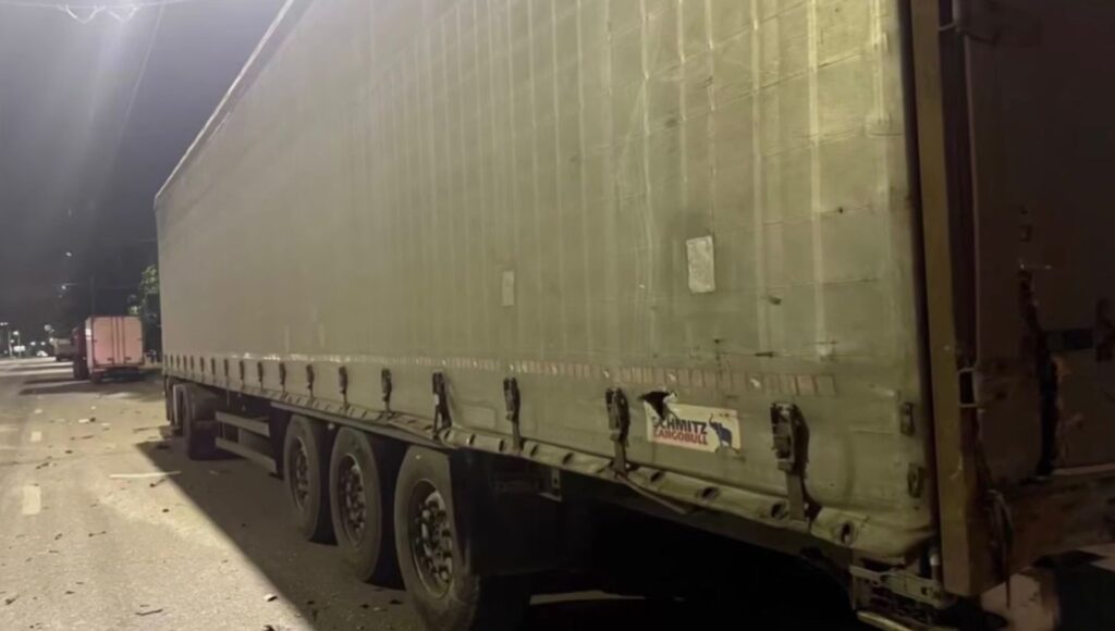 В Воронеже возбуждено уголовное дело по ДТП, в результате которого погибла жительница Сочи. 3 сентября 2025 года примерно в 23 часа 15 минут в г. Воронеж у дома № 88 по улице Хользунова, водитель автомобиля «Фольксваген Гольф» при перестроении не справился с управлением.