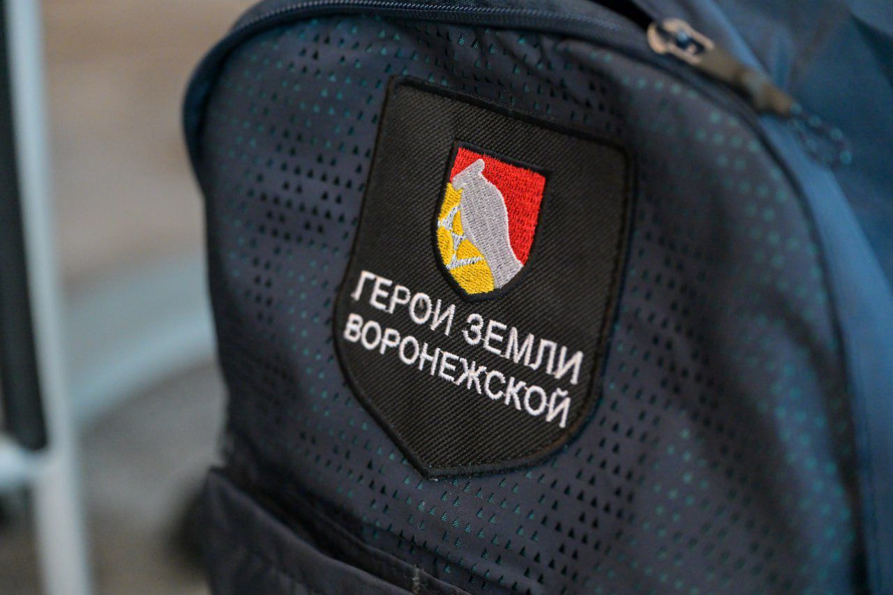На прошлой неделе стартовал новый этап программы, в рамках которого стажёры «Герои земли Воронежской» приступили к практической деятельности под руководством опытных наставников. Стажировка организована по принципу полного погружения в ключевые процессы регионального управления.