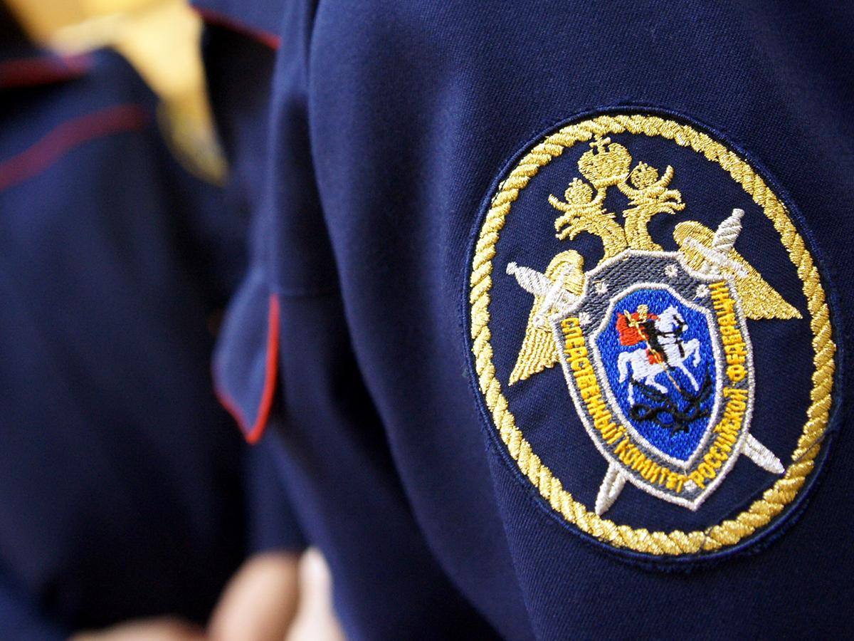 Следственные органы Воронежа разыскивают потерпевших по делу в отношении 29‑летнего учителя физической культуры из школы № 104. В отношении педагога возбуждено уголовное дело по двум статьям о преступлениях против половой неприкосновенности несовершеннолетних.
