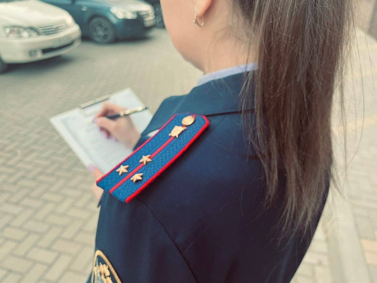 В Информационный центр СК России поступила жалоба от жительницы Воронежа. Женщина утверждает, что подростки, напавшие на её 16‑летнего сына, до сих пор не понесли наказания. Глава СК РФ запросил отчёт по делу о нападении на подростка.